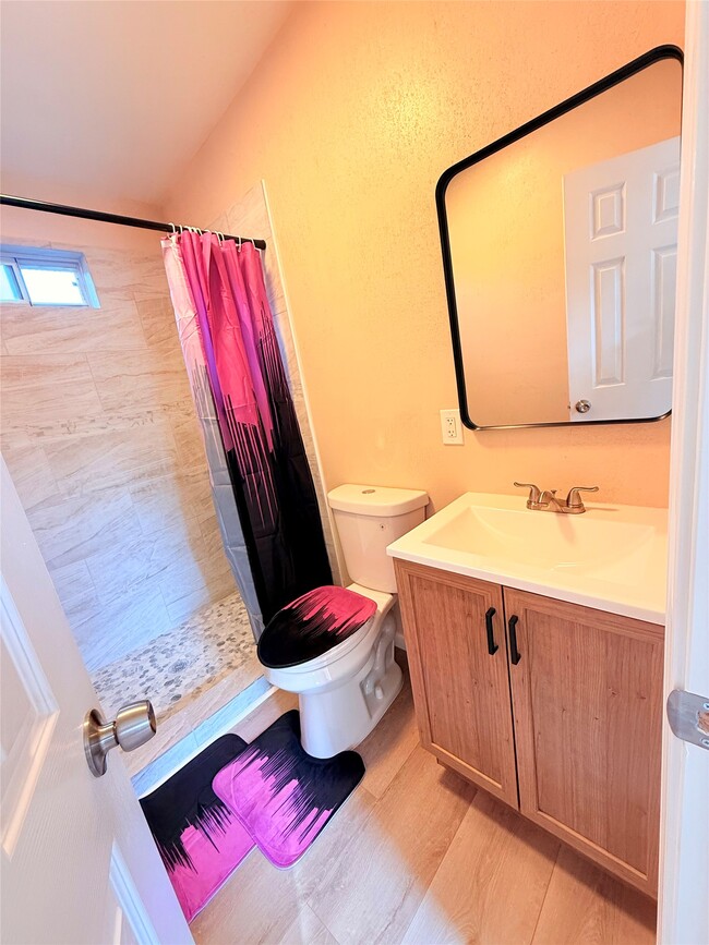 property at 814 Saddle Rock Dr