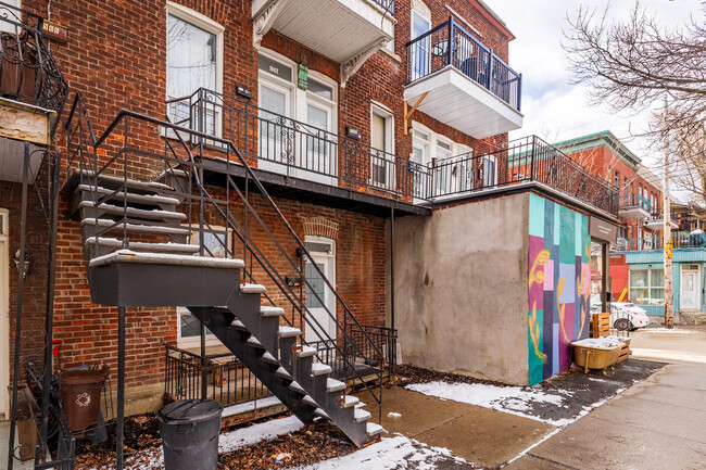 1950-1962 Gilford St in Montréal, QC - Building Photo - Building Photo