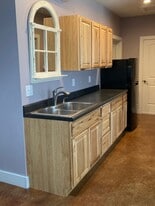 1104 Bridge St, Unit B in Charlevoix, MI - Building Photo
