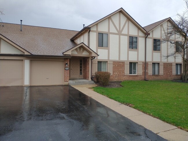 property at 936 Surrey Dr
