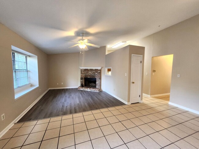 1803 High Ct in Tallahassee, FL - Building Photo - Building Photo