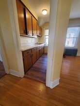 362 Pearce St, Unit 3 in Fall River, MA - Building Photo - Building Photo