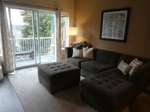 8770 SW 147th Terrace in Beaverton, OR - Building Photo - Building Photo