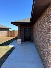 1829 Cypress Ln in El Reno, OK - Foto de edificio - Building Photo