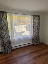 15 Eustis St in Worcester, MA - Foto de edificio - Building Photo