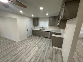 4772 E Donner Ave in Fresno, CA - Building Photo - Building Photo