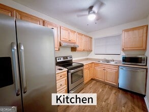 2493 Hidden Cove Ct in Gainesville, GA - Building Photo - Building Photo