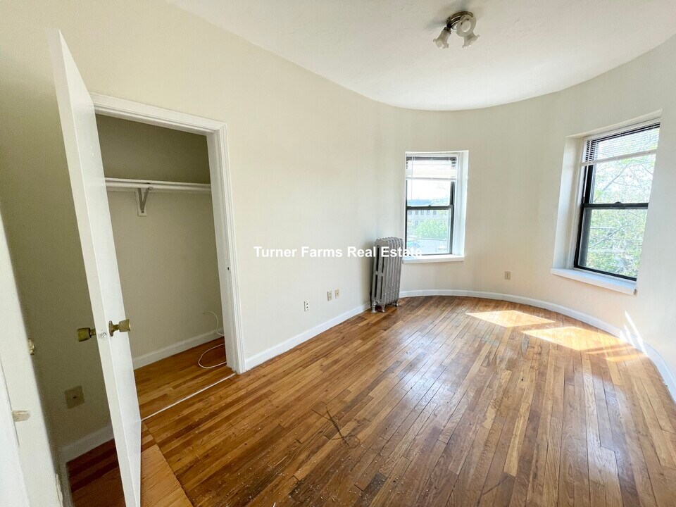 289 Huntington Ave, Unit 5C in Boston, MA - Foto de edificio