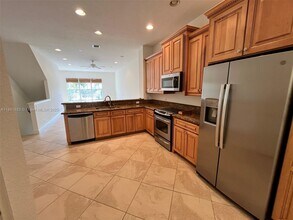4513 Artesa Way S in Palm Beach Gardens, FL - Building Photo - Building Photo