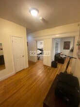 81 Gibbs St in Brookline, MA - Building Photo - Building Photo