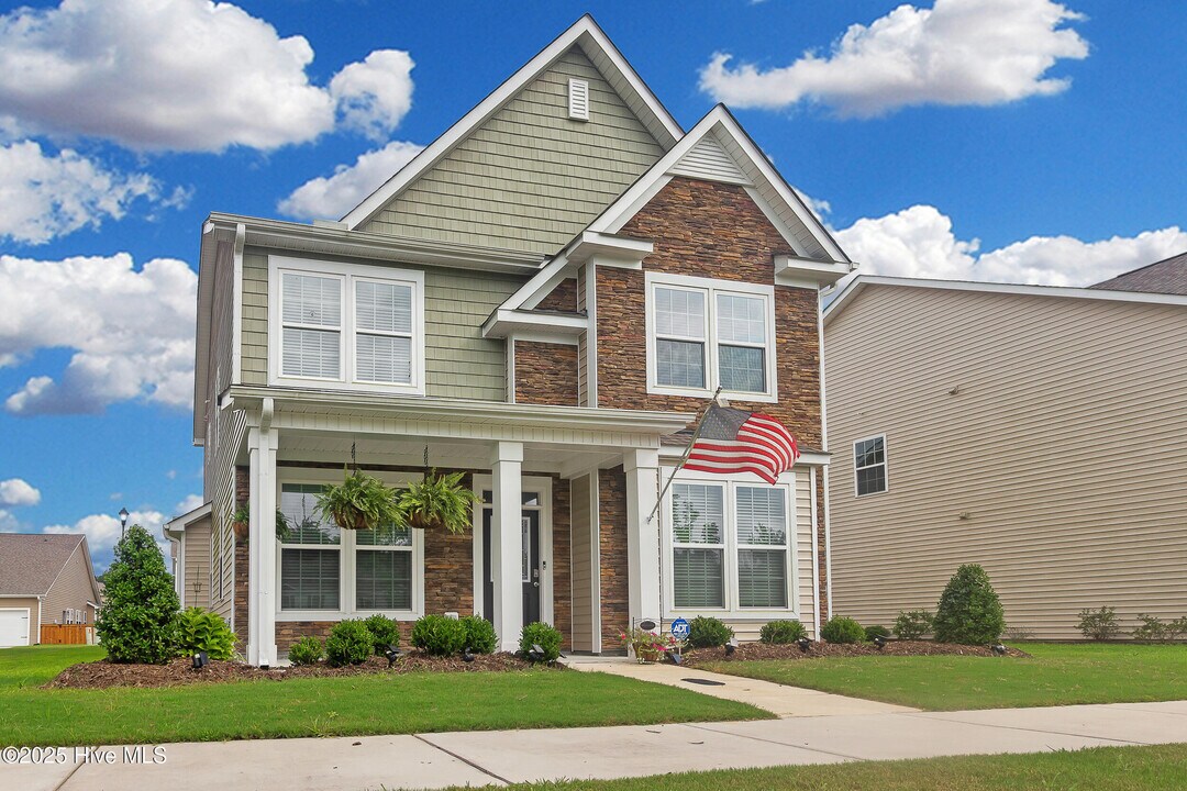 1011 Yellowwood Aly in New Bern, NC - Building Photo