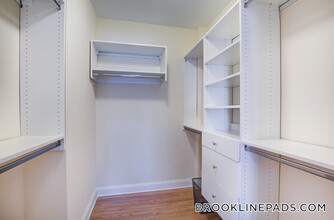 1539 Beacon St in Brookline, MA - Building Photo - Building Photo
