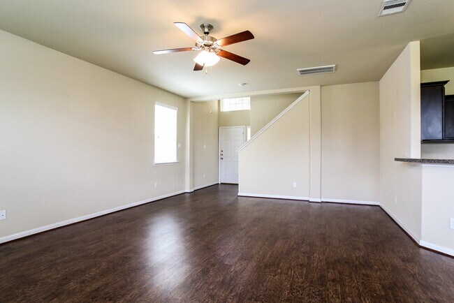 9450 Green Mills Dr in Houston, TX - Building Photo - Building Photo