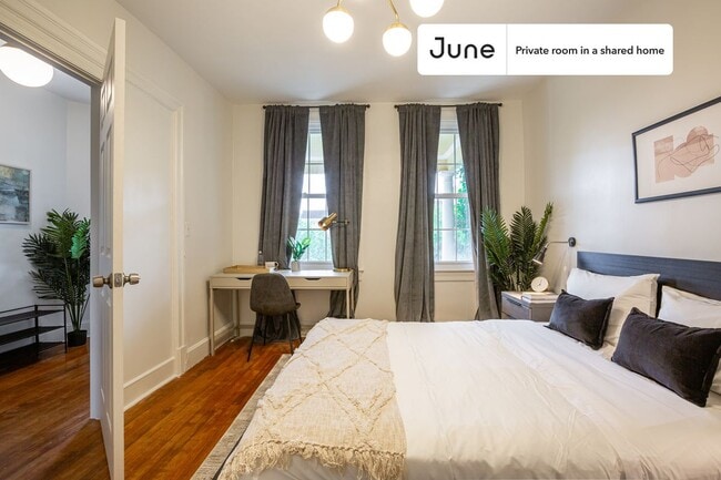 Private bedroom in 5 bed/2 bath Home in Washington, DC - Building Photo - Building Photo