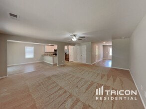 85 Parkers Gate Dr in Youngsville, NC - Building Photo - Building Photo