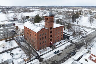 Powers Park Lofts in Troy, NY - Foto de edificio - Building Photo