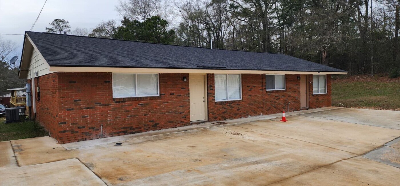 134 Ash St in Buena Vista, GA - Building Photo