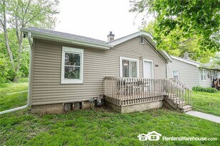 2802 SE 8th St, Unit Unit A in Des Moines, IA - Building Photo