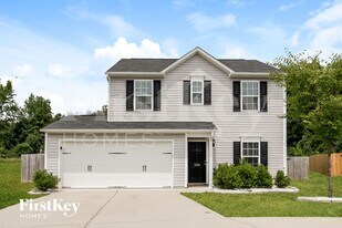 1104 Waterlyn Dr in Greensboro, NC - Building Photo