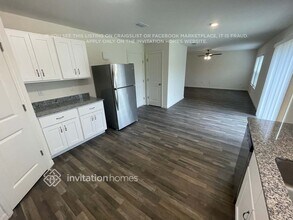 23188 Avacado Ave in Port Charlotte, FL - Building Photo - Building Photo