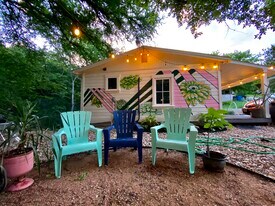 1148 Lott Ave in Austin, TX - Building Photo