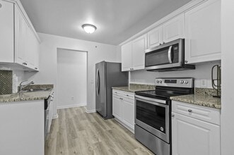 Regents Club of Troy in Troy, MI - Building Photo - Building Photo