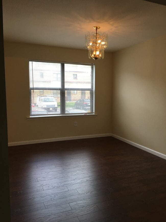 property at 411 N Oaks Blvd