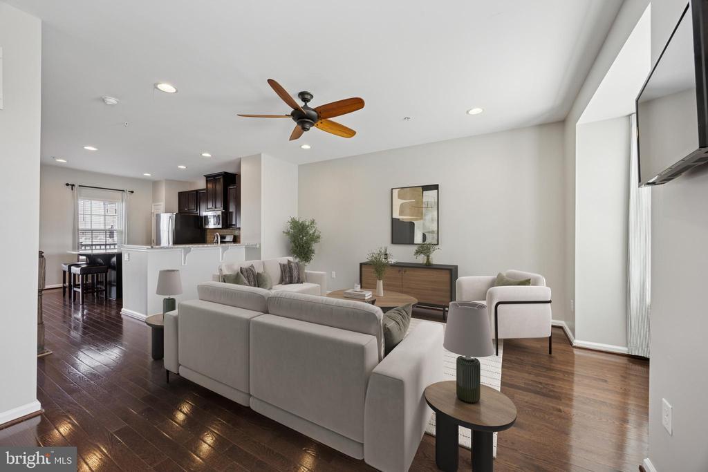 641 Washington Sq in Spring City, PA - Building Photo