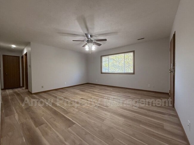 535 Oak St in Valparaiso, NE - Building Photo - Building Photo