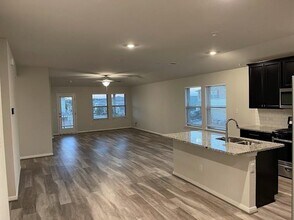 1629 Dubiel Dr in Leander, TX - Building Photo - Building Photo