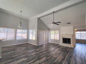 4403 Waterfall Way in Sugar Land, TX - Building Photo - Building Photo