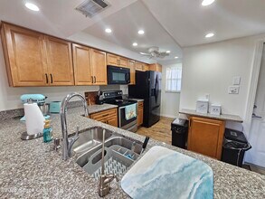 1700 N Atlantic Ave in Cocoa Beach, FL - Building Photo - Building Photo