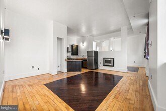 1201 S 5th St in Philadelphia, PA - Building Photo - Building Photo