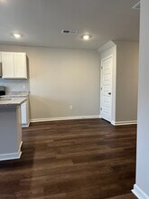 43 River Rock St in Lincoln, AL - Foto de edificio - Building Photo