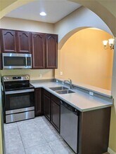 10272 Park Commons Dr in Orlando, FL - Building Photo - Building Photo