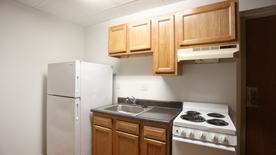 Franklin Park Apartments in Columbus, OH - Building Photo - Interior Photo