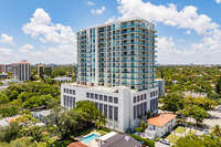 Nordica Condominium in Miami, FL - Foto de edificio - Building Photo