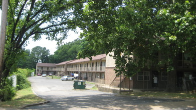 Cypress Gardens Apartments in Memphis, TN - Building Photo - Building Photo