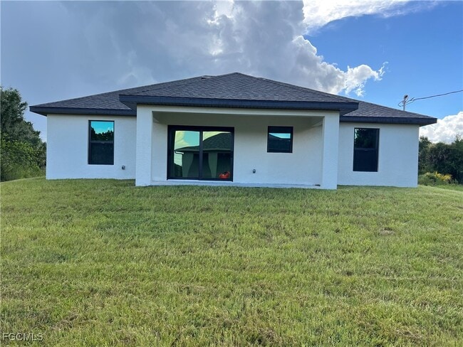 property at 6108 Holt Ct