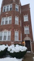 8739 S Harper Ave in Chicago, IL - Building Photo