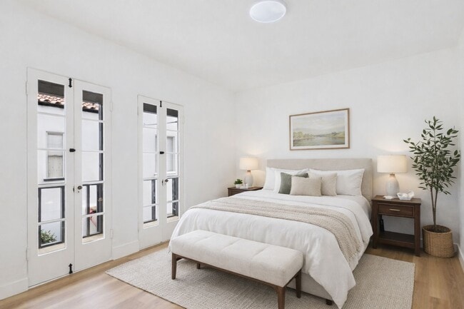 1533 E 3rd St in Long Beach, CA - Building Photo - Building Photo