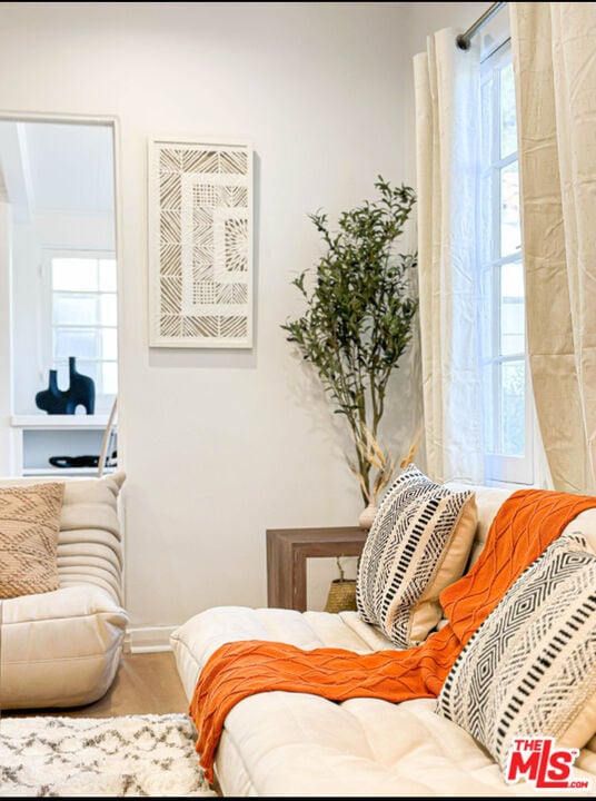 239 S Doheny Dr in Beverly Hills, CA - Building Photo - Building Photo