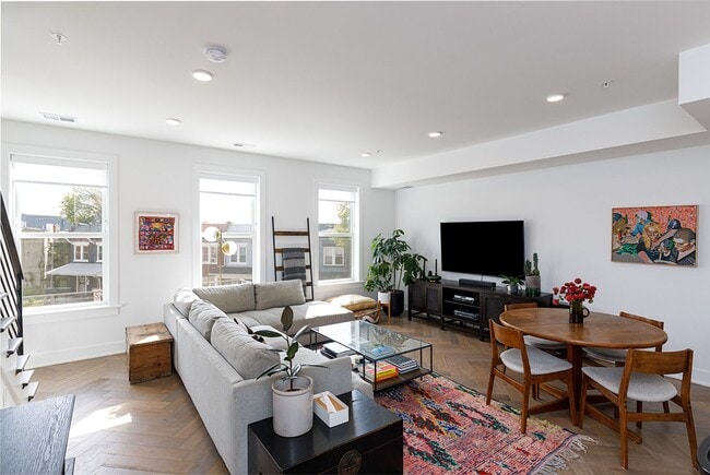 503 1/2 Park Rd NW in Washington, DC - Building Photo - Building Photo