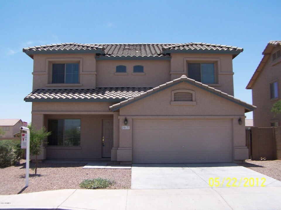 25177 W Park Ave in Buckeye, AZ - Building Photo