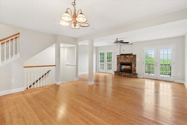 property at 412 Heckle St