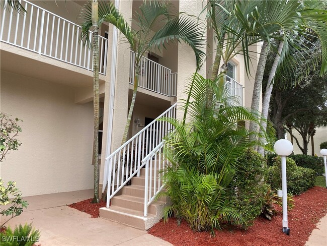 20691 Country Creek Dr in Estero, FL - Foto de edificio - Building Photo