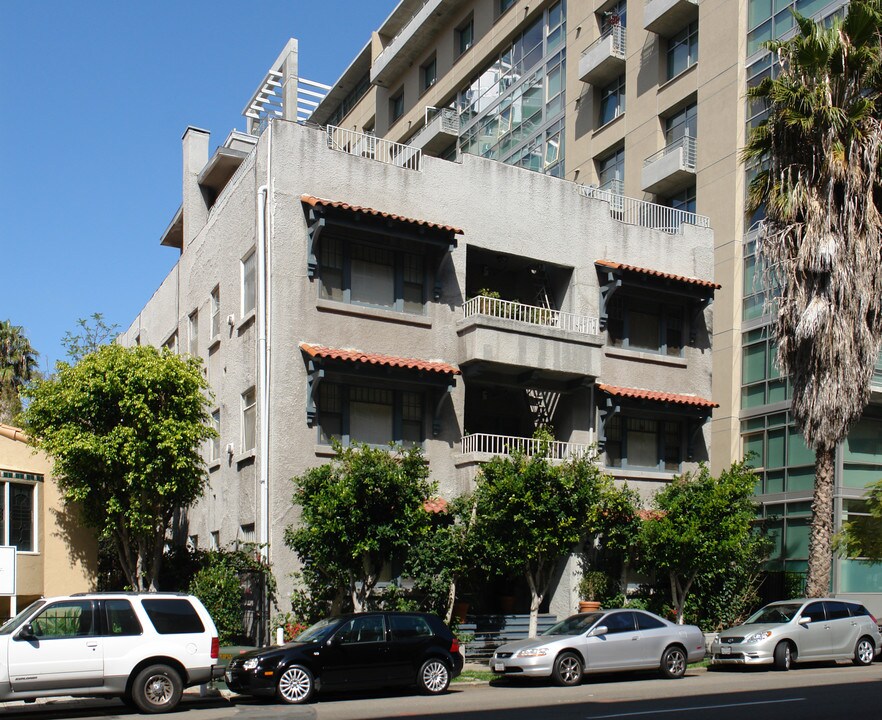 Centre City Apartments in San Diego, CA - Building Photo