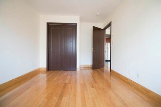 41-42-42 College Point Blvd-Unit -5B in Queens, NY - Building Photo - Building Photo