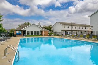 River Valley in Lancaster, OH - Foto de edificio - Building Photo