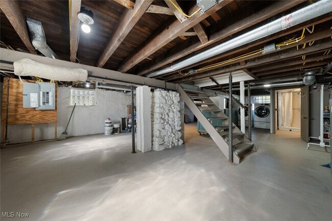 property at 31103 Lakeshore Blvd